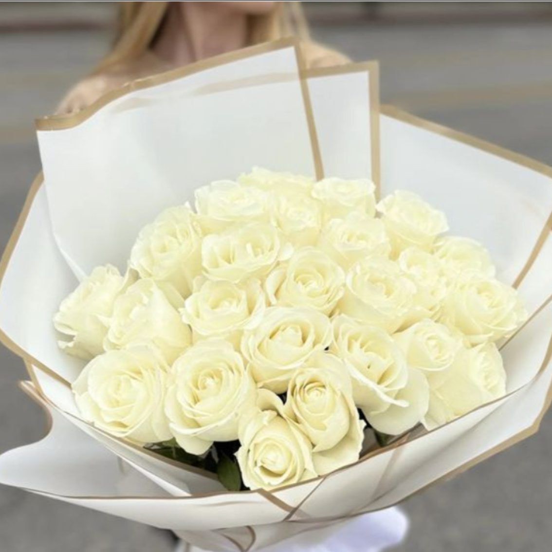 Bouquet - 25 Rosas Blancas - Imagen 1