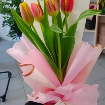 Ramo 6 Tulipanes