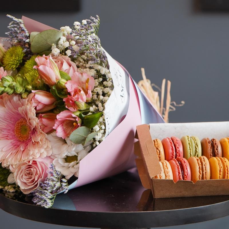 Ramo Silvestre L + Caja 12 macarons - Imagen 1
