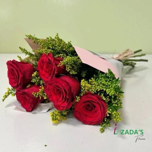 Ramo Exclusivo de 5 Rosas – Elegancia y Distinción - Imagen 1
