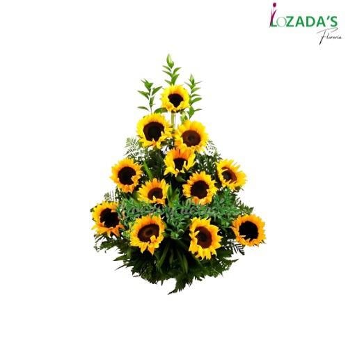 Arreglo para Condolencias de 12 Girasoles y Verdes - Imagen 1