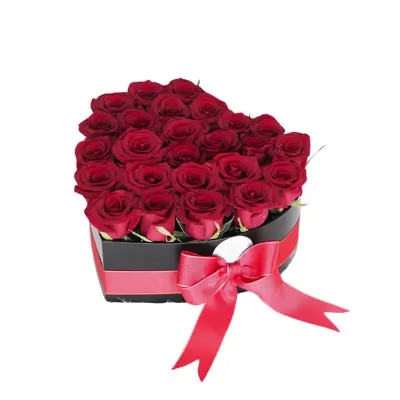 Amor Puro- Caja Corazón con Rosas Elige el Color y Cantidad