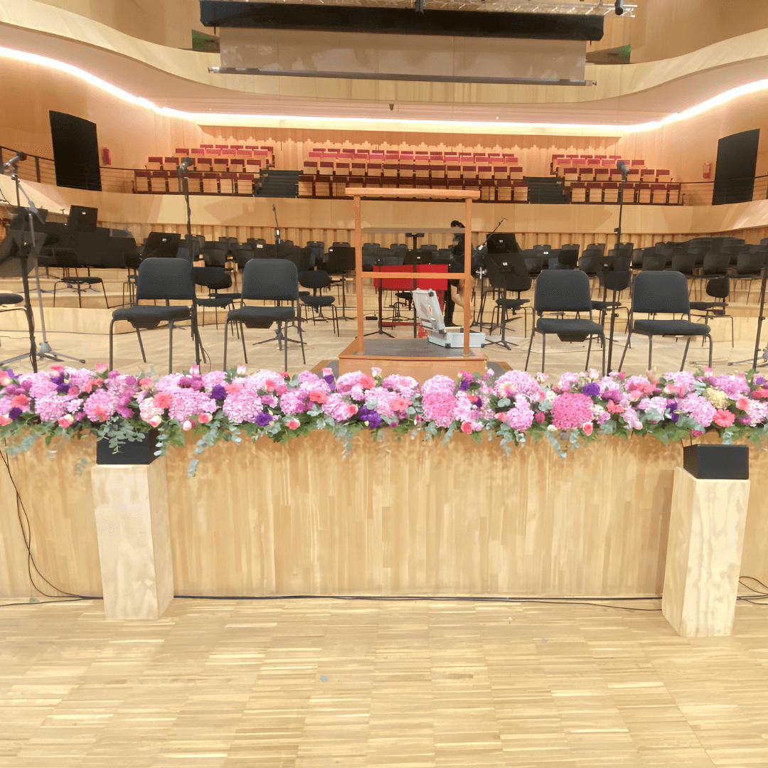1.50 Metros de Jardinera Floral para eventos - Imagen 1