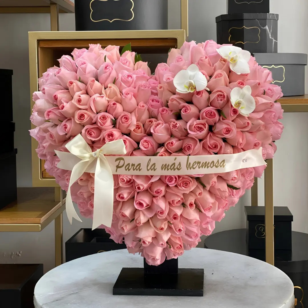 Baby - Corazón gigante de Rosas Rosadas- Elige Cantidad