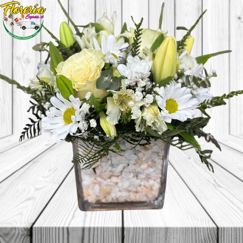 CUBO CONDOLENCIAS DE 2 ROSAS, 1 LILIUM Y FOLLAJE - Imagen 1