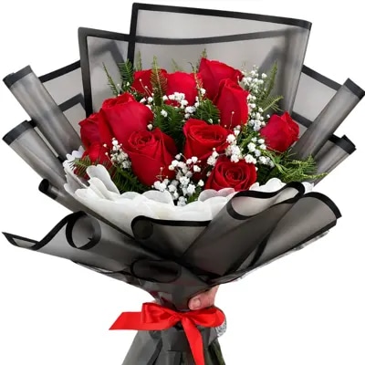 RAMO AMOR DE 12 ROSAS IMPORTADAS