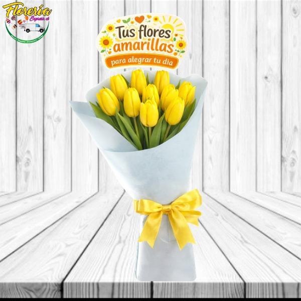 Ramo flores amarillas con 10 tulipanes y topper - Imagen 1