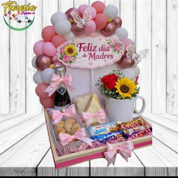 Desayuno sorpresa a mama y flores - Imagen 1
