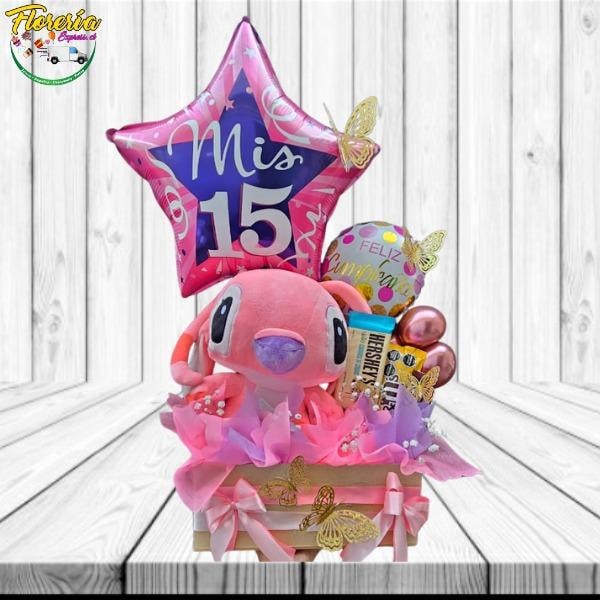 Mis quince años: guacal stitch, chocolate y globos - Imagen 1