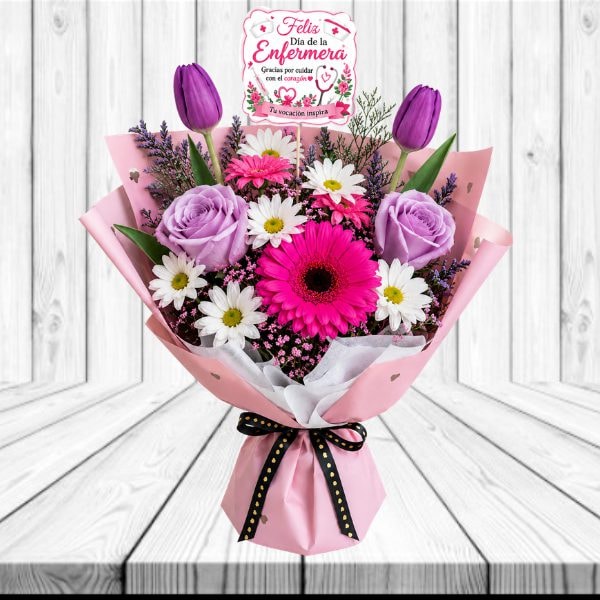 RAMO ENFERMERAS: 2 ROSAS, 1 GERBERA, 2 TULIPANE Y TOPPER - Imagen 1