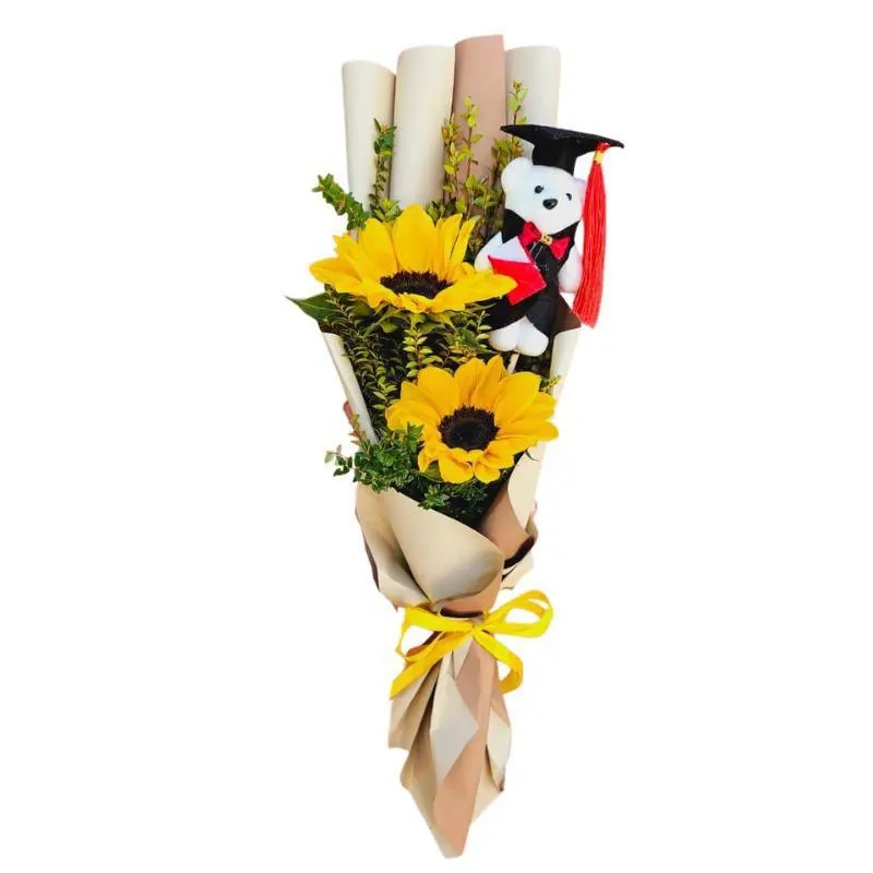 Ramo graduado con 2 girasoles y peluchito llavero graduacion